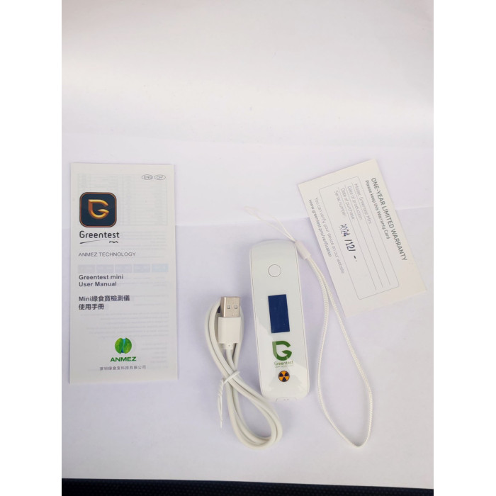 Greentest mini — прибор для экспресс-анализа концентрации нитратов в свежих фруктах, овощах и мясе, TDS-метр (жесткость воды), а также фонового излучения в окружающей среде и уровня радиоактивности отдельных объектов.