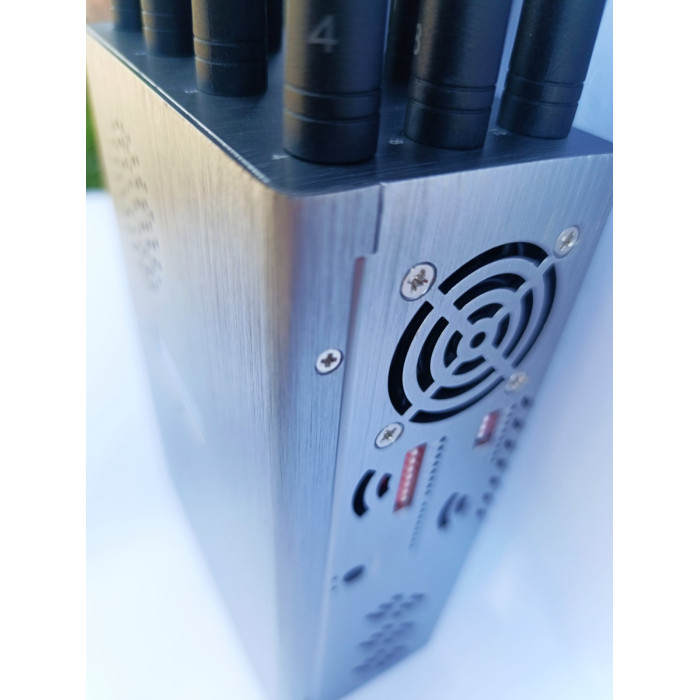 Мощная переносная глушилка сигналов ( LOJACK/CDMA/GSM/LORA/DCS/PCS/3G/4G/5G/2.4G, 5.2G, 5.8G/GPS L1-L5/5G600 US ИЛИ  5G1500 EU ) "PREDATOR 12 каналов" 37 Вт
