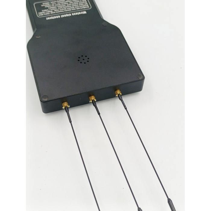 Детектор жучків ATB-JC01 визначає джерела Wi-Fi, Bluetooth і TAG-сигналів, аналізує їх потужність, частоту і MAC-адреси.